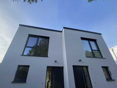 Zweifamilienhaushälfte KFW40, QNG in Bohnsdorf  mit Terrasse , eigenem Garten und Aussenstellplatz