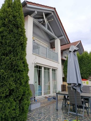 Gepflegte Doppelhaushälfte mit Garage in Mariaposching