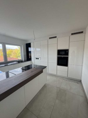 Wohnung mit Hauscharakter im Hofgarten – zwei Etagen, Garten und eigener Zugang