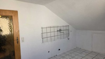 Schöne DG 3-Zimmer-Wohnung in Sindelfingen nähe Goldberg Bahnhof