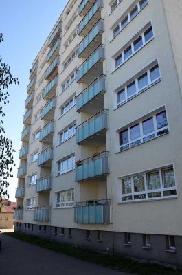 2 Zimmer mit Balkon altersgerecht