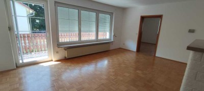 Attraktive 4-Zimmer-Wohnung mit Balkon in zentrumsnaher Lage