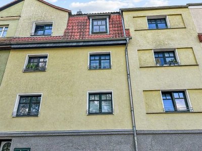 Attraktives Mehrfamilienhaus mit 4 Wohneinheiten und neuer Heizung in Oschersleben