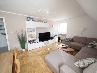 Kleines Domizil!Dachgeschosswohnung in gepflegtem Zweiparteienhaus in Unterschleißheim