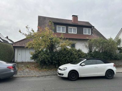 Zwei Einfamilienhäuser in Schwaig bei Nürnberg
