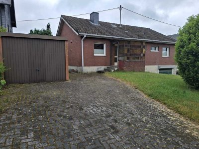 Einfamilienhaus mit Garten und Garage in Kennfus zu vermieten.