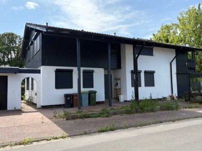Lichtdurchflutetes , neuwertiges  Architektenhaus mit ELW am  Wiesenrain***