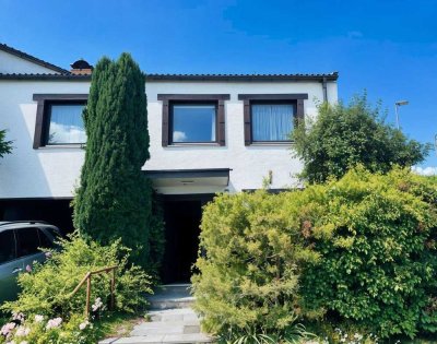 Gepflegtes Einfamilienhaus mit Garage, Studio und großem Wohnbereich in Kempten