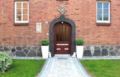 Geschichte und Geschichten. In echtem Backstein. Am Fischereihafen