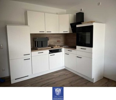 Liebevoll und modern sanierte Wohnung im Erstbezug! Balkon, Fußbodenheizung, Lift