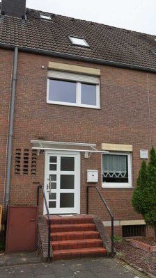 Charmantes  Reihenhaus inkl. Garage – ideal für junge Familien! OBJEKT IST RESERVIERT !!!
