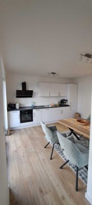 2-Zimmer-Wohnung mit EBK, Terrasse und TG-Platz