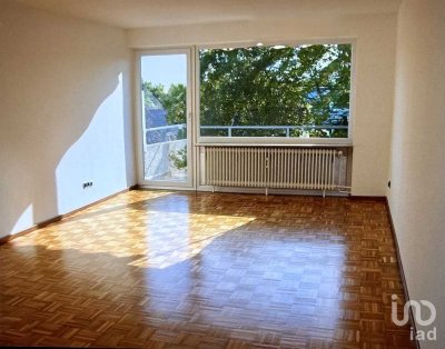Sonnige 3-Zimmer-Eigentumswohnung mit Balkon in gepflegtem Mehrfamilienhaus -ruhig und zentral