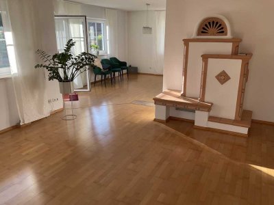 Attraktives, freistehendes Einfamilienhaus