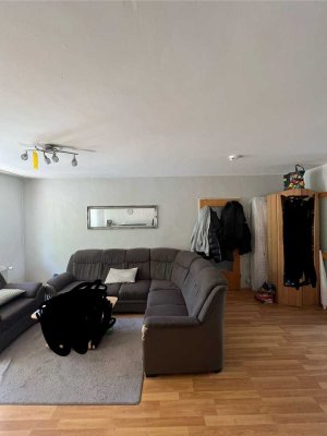 !!! Tolle 1-Zimmer-Wohnung im DG !!!