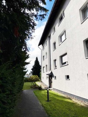 EIGENNUTZUNG ODER KAPITALANLAGE: NEU SANIERTE, TOLLE DG-WOHNUNG IN MEERBUSCH