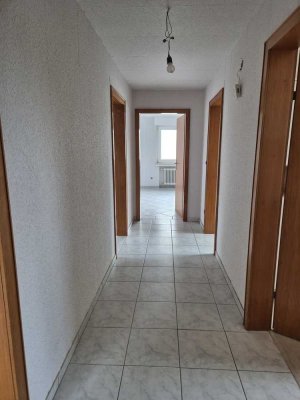Schöne 3-Zimmer-Dachgeschosswohnung in Kerpen.  Erstbezug nach Renovierung