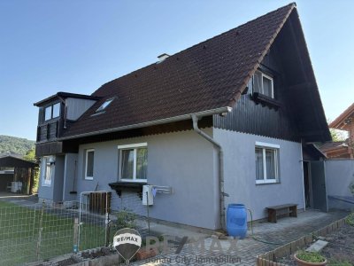 "Modernisieren und genießen in ruhiger Siedlungsgegend"