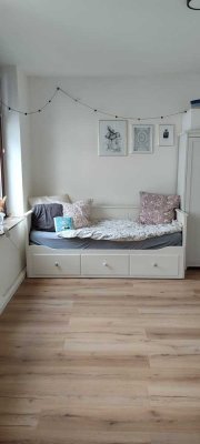 Helle & ruhige 1,5-Zimmer-Wohnung in Rheydt – modern, gepflegt & zentral.

 375 € - 35 m² - 1.5 Zi.