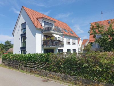 Exklusive 4-Zimmer-Wohnung im 1. OG mit großem Garten in Kust.-Wankheim, optional weitere Büroräume