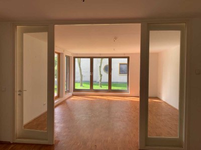 Helle 2-Zimmer Erdgeschosswohnung mit Balkon in Berlin-Rosenthal