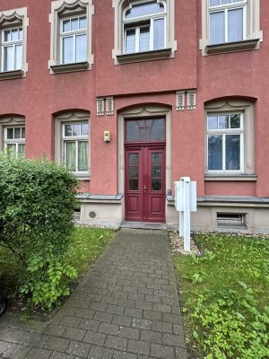 ++2-Zimmer-Wohnung im Dachgeschoss mit Einbauküche++