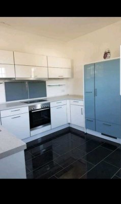 Modernisierte 4-Zimmer-Erdgeschosswohnung