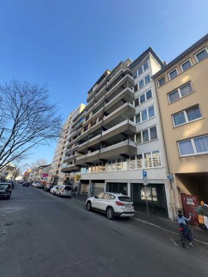 Schöne 1-Zimmer-Wohnung mit Balkon und EBK in Offenbach