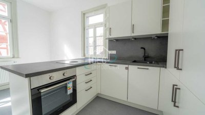 Lichtdurchflutete 2-Zimmer-Wohnung mit Bora-Kochfeld und Einbauküche