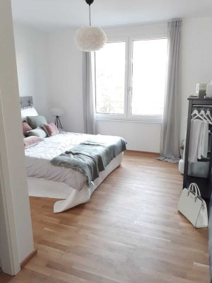 Moderne 3-Zimmer-Wohnung mit EBK, Balkon & Parkett