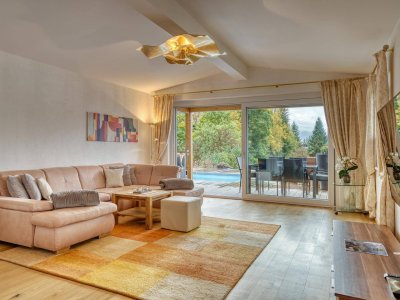 Ihr Rückzugsort in den Bergen – Rarität mit genehmigten Freizeitwohnsitz und Pool