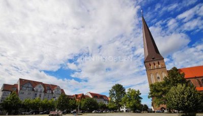 Hier passt alles! 2R-Wohnung am Alten Markt mit Balkon und Fahrstuhl!