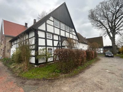 2 ZKBT Detmold PiVi VL renoviertes Fachwerkhaus