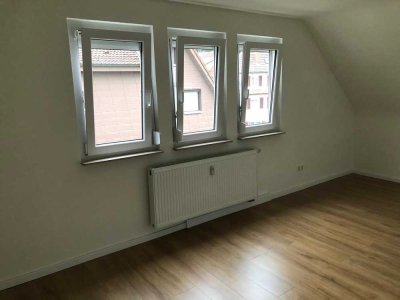 Ruhige Lage
Sanierte 2-Zimmer-Wohnung mit Einbauküche in Donzdorf