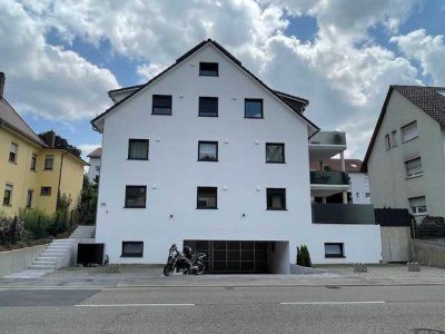 Möblierte 5,5 Zimmer-Maisonette-Wohnung mit großem Balkon