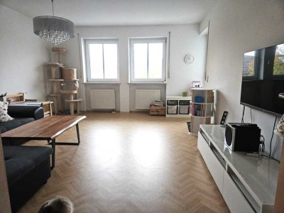 Helle 3-Zimmer-Wohnung mit Balkon in Wenzenbach