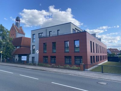 Exklusive 2 Zimmer-Penthousewohnung mit großer Dachterrasse und Einbauküche in Wolfsburg-Kästorf