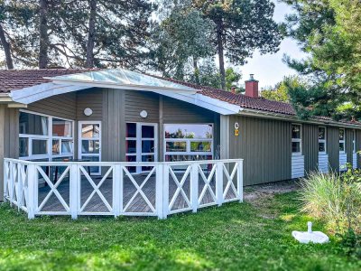 Wunderschöne Ferienhaus mit Pool und Sauna am Priwall / Travemünde - nur 150 m bis zum Strand!