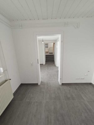 Erstbezug nach Sanierung: Stilvolle 6-Zimmer-Einfamilienhaus in Schifferstadt