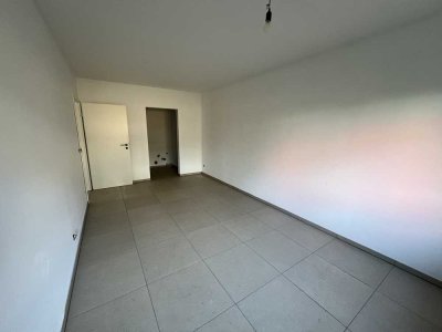 2-Zimmer-Wohnung Souterrain in Frei-Weinheim, Erstbezug nach Kernsanierung