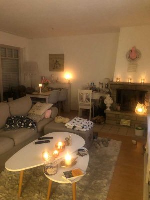 Schöne 2-Zimmer-Wohnung mit Balkon und Einbauküche in Idstein