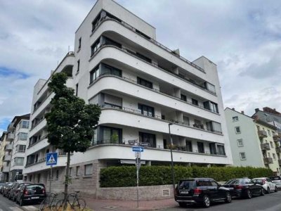 Von privat: Sonnige 3-Zimmer-Wohnung mit 2 Balkonen