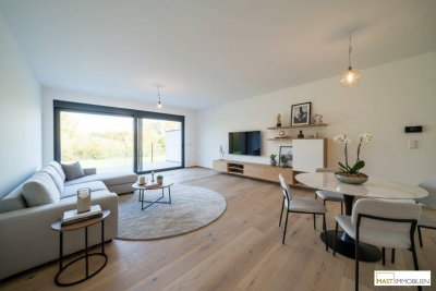 Koffer packen - einziehen! Bezugsfertige Doppelhaushälfte mit Blick auf das Wasser und 464 m2 Grundfläche!