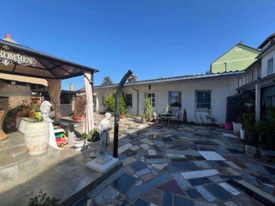 Luxuriöses Mehrfamilienhaus mit Gästehaus und exklusivem Innenhof in zentraler Lage Luckenwalde