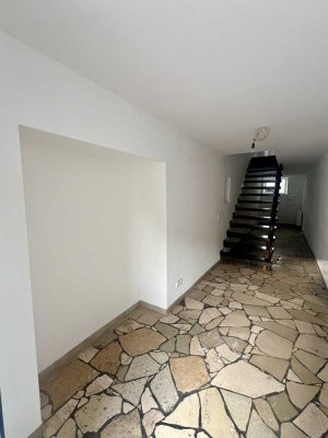 Hochwertig renoviertes Reihenmittelhaus in Straubing
