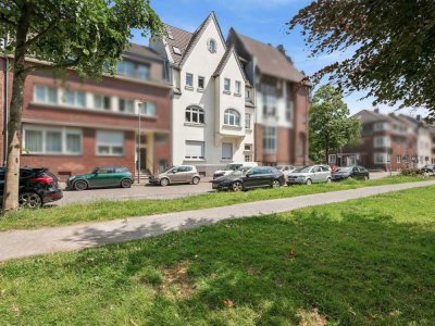 Krefeld nähe Stadtwald: Modernisierter 2,5-Zimmer-Altbauwohnung zum Verlieben