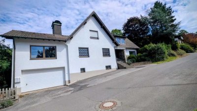 Exklusive, gepflegte 3-Raum-EG-Wohnung mit gehobener Innenausstattung mit EBK in Bad Münstereifel