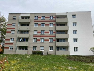 Familienfreundliche 4-Zimmer-Wohnung mit Balkon