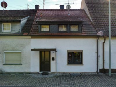 Gepflegtes Reihenhaus mit Garten und Garage!