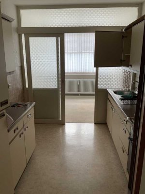 Helle 3-Zimmerwohnung mit Altbau-Charme in Leverkusen
